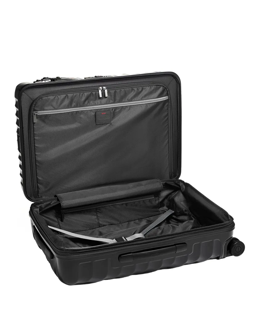 Short Trip Expandable 4-Wheel Packing Case