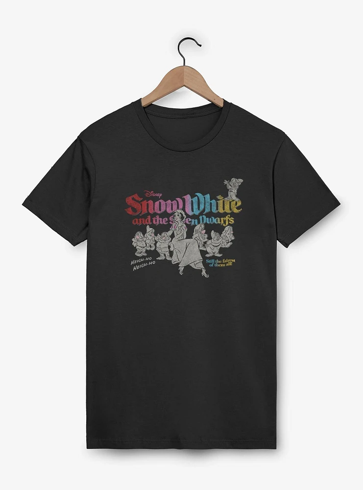 Disney Snow White and the Seven Dwarfs Grunge Pop Poster T-Shirt