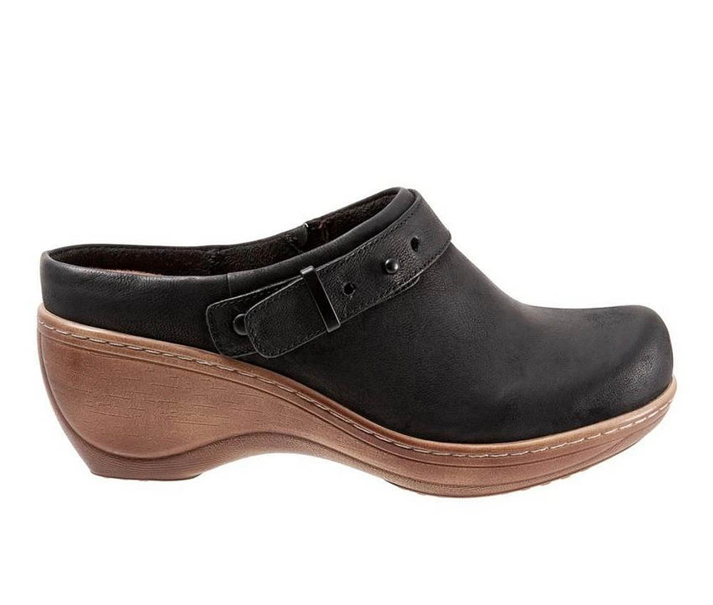 Women's Softwalk Marquette Clogs