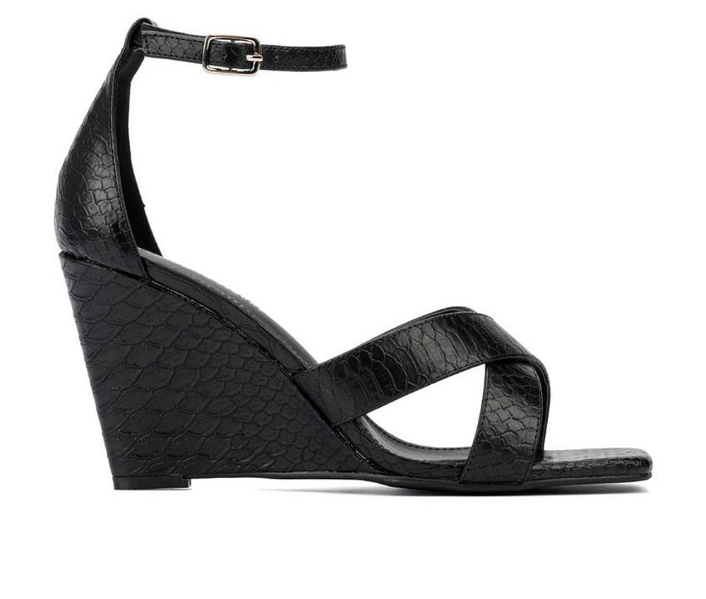 Women's Fashion to Figure Marcie Wide Width Wedges