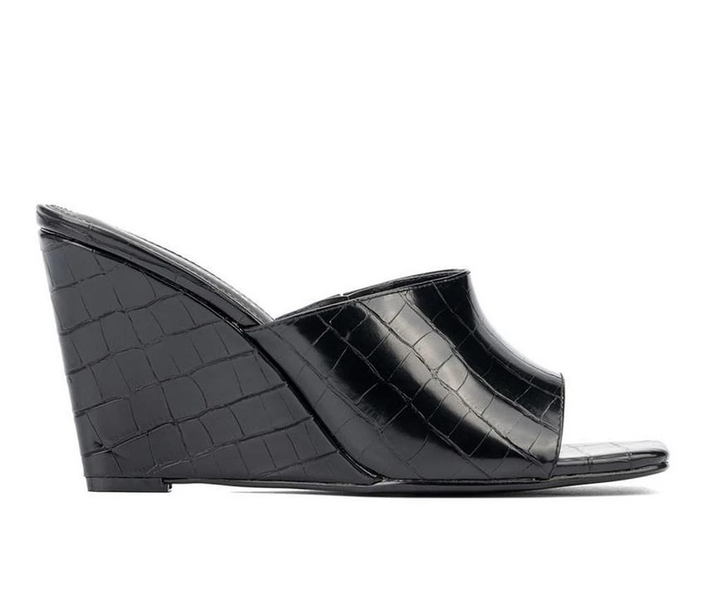 Women's Fashion to Figure Raina Wide Width Wedges