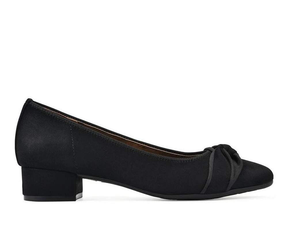 Women's White Mountain Bordeaux Pumps