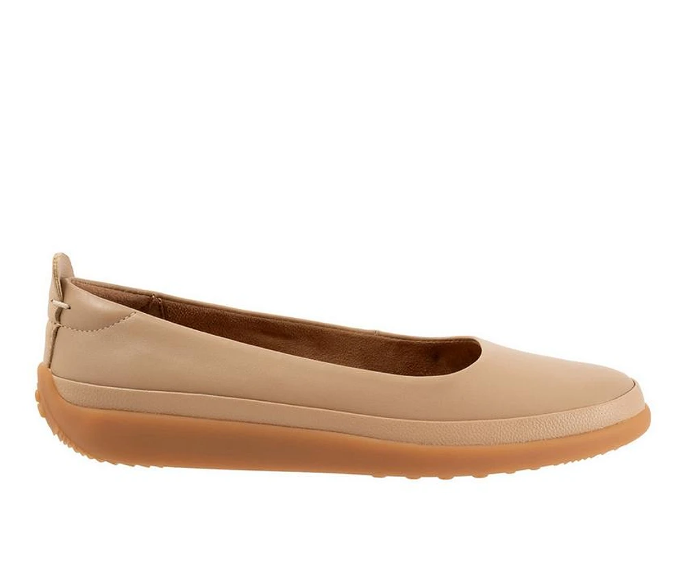 Women's Softwalk Disa Flats