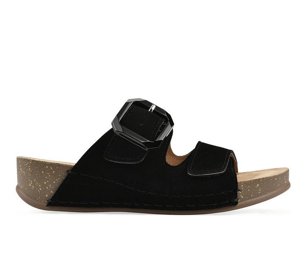 Women's White Mountain Fearful Footbed Sandals