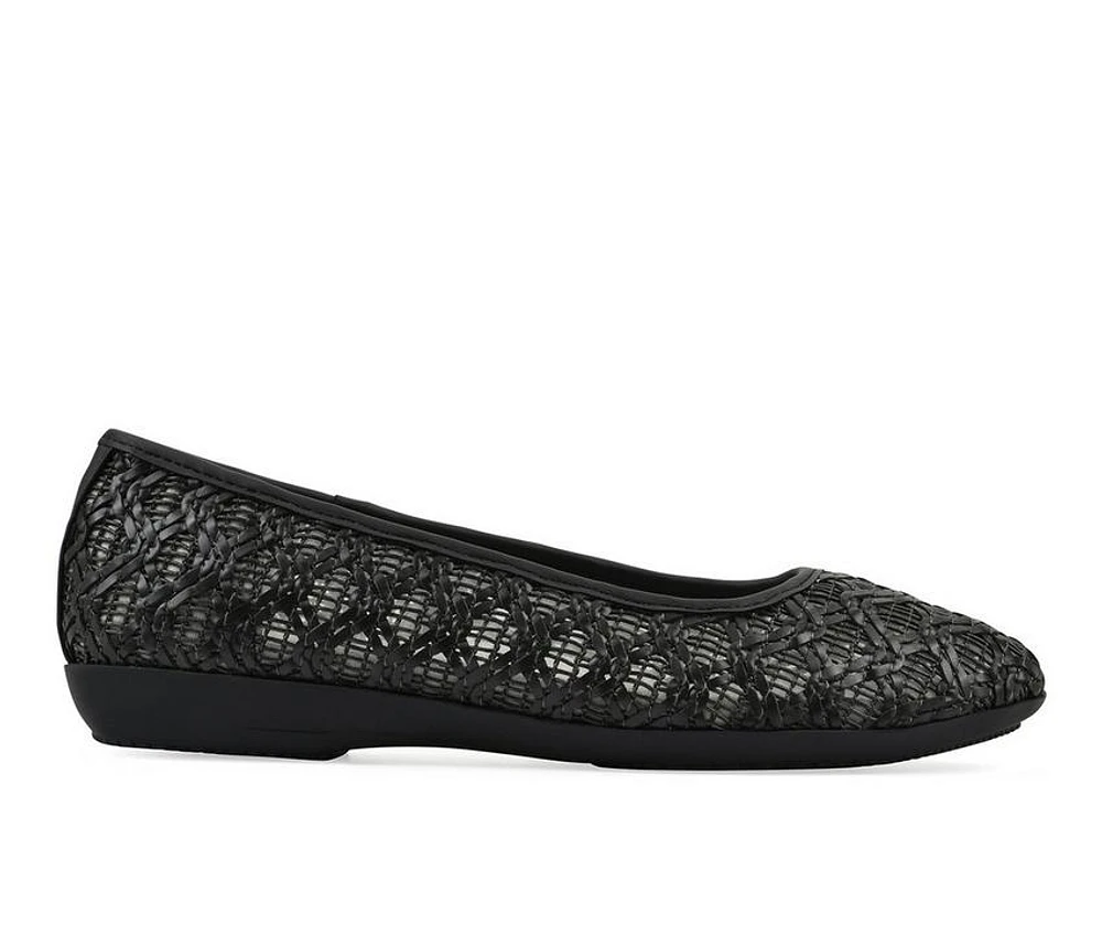 Women's Cliffs by White Mountain Cariann Flats