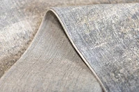 Heirloom Beige Grey Rug 2'x3'