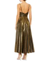 Sleeveless V-Neck Pleated Midi-Dress
