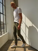 Lou Slim-Fit Jeans