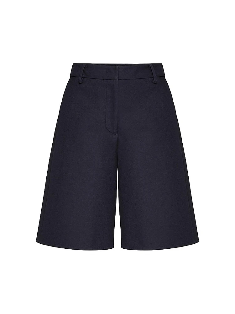 Light Double Splittable Gabardine Bermuda Shorts