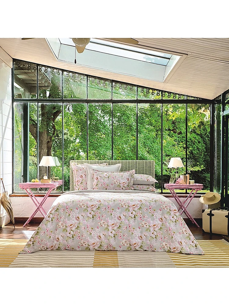 Voyageuse Duvet & Sham Collection