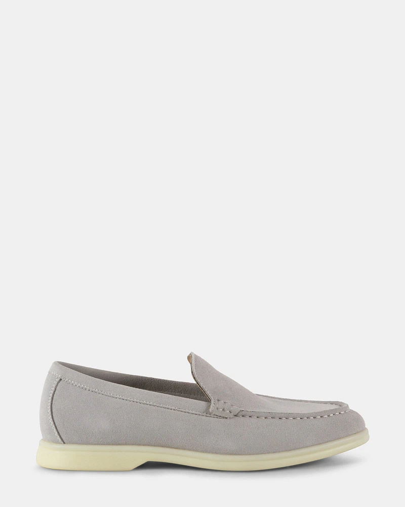CALIBERR LIGHT GREY SUEDE