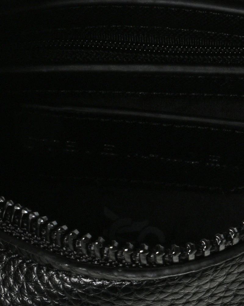 BLAURY BLACK
