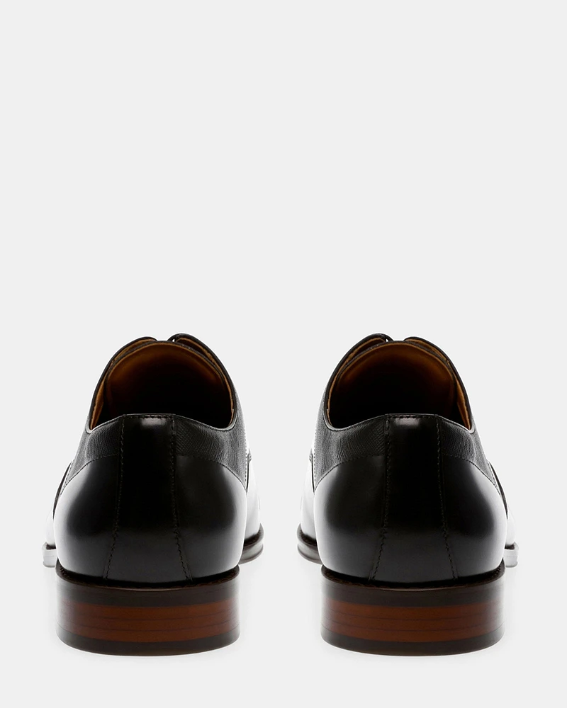 PLAKARD BLACK LEATHER