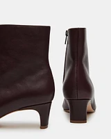 DELVIE BROWN LEATHER
