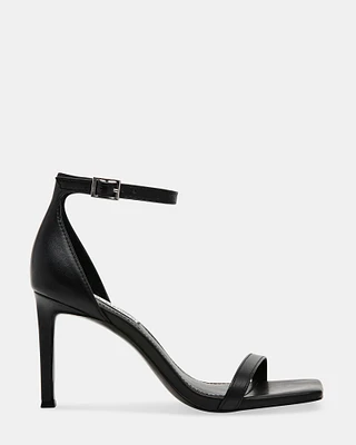PIKED BLACK LEATHER