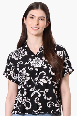 International INC Company Leaf Pattern Button Up Cropped Shirt