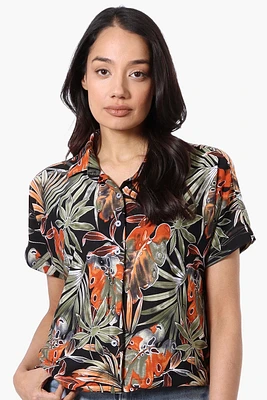 Beecher Brook Leaf Pattern Cropped Short Sleeve Blouse