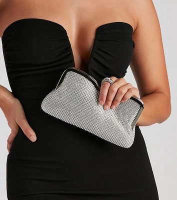 Put A Ring On It Mesh Clutch