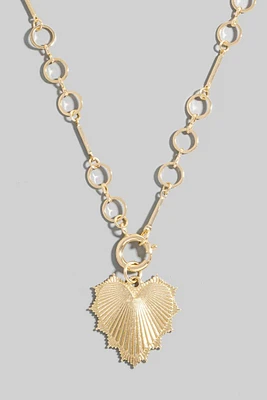 Intricate Heart Pendant Chain Necklace