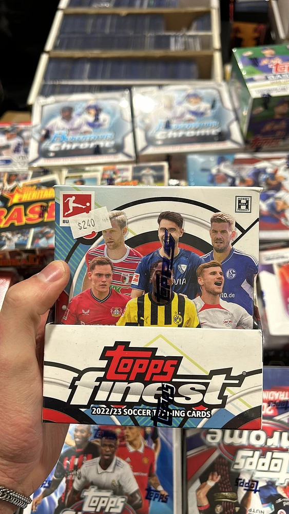 Topps Finest 2022 / 2023 Soccer Hobby Box