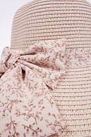 Wide brim straw hat