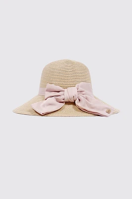 Straw hat with ribbon