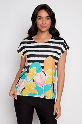 Crochet trim floral border t-shirt