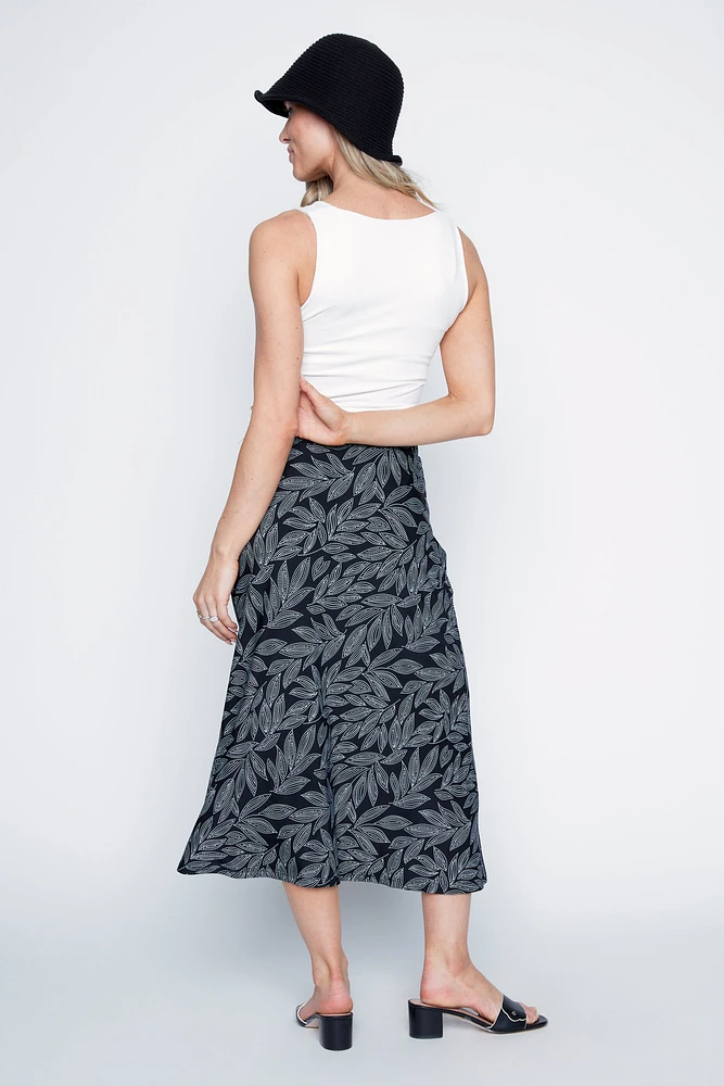 Dot and leaves pattern skirt