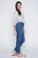 Slim leg pull on jean