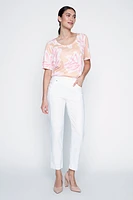 Pull on multi seam pant