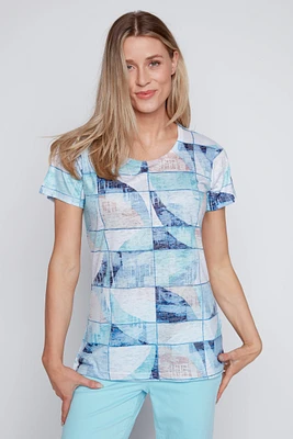Le t-shirt à motifs carrés abstraits dévoré