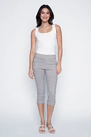 Slim leg printed cuffed capri