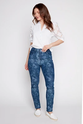 Le jean reversible à fleurs