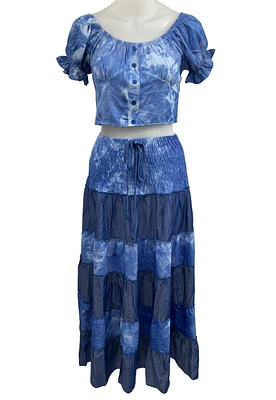 Faded denim crop Top adorned with faux buttons