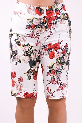 Pull-on Bermuda shorts with support and pockets