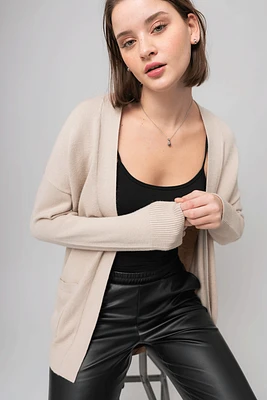 Le cardigan uni ultradoux