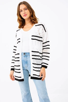 Le cardigan rayé en crochet