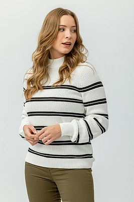 Le chandail en tricot rayé 3 boutons