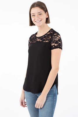 T-shirt noir insertion dentelle florale | Fabriqué au Québec