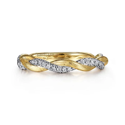 Two Tone Twisted Diamonds Ring