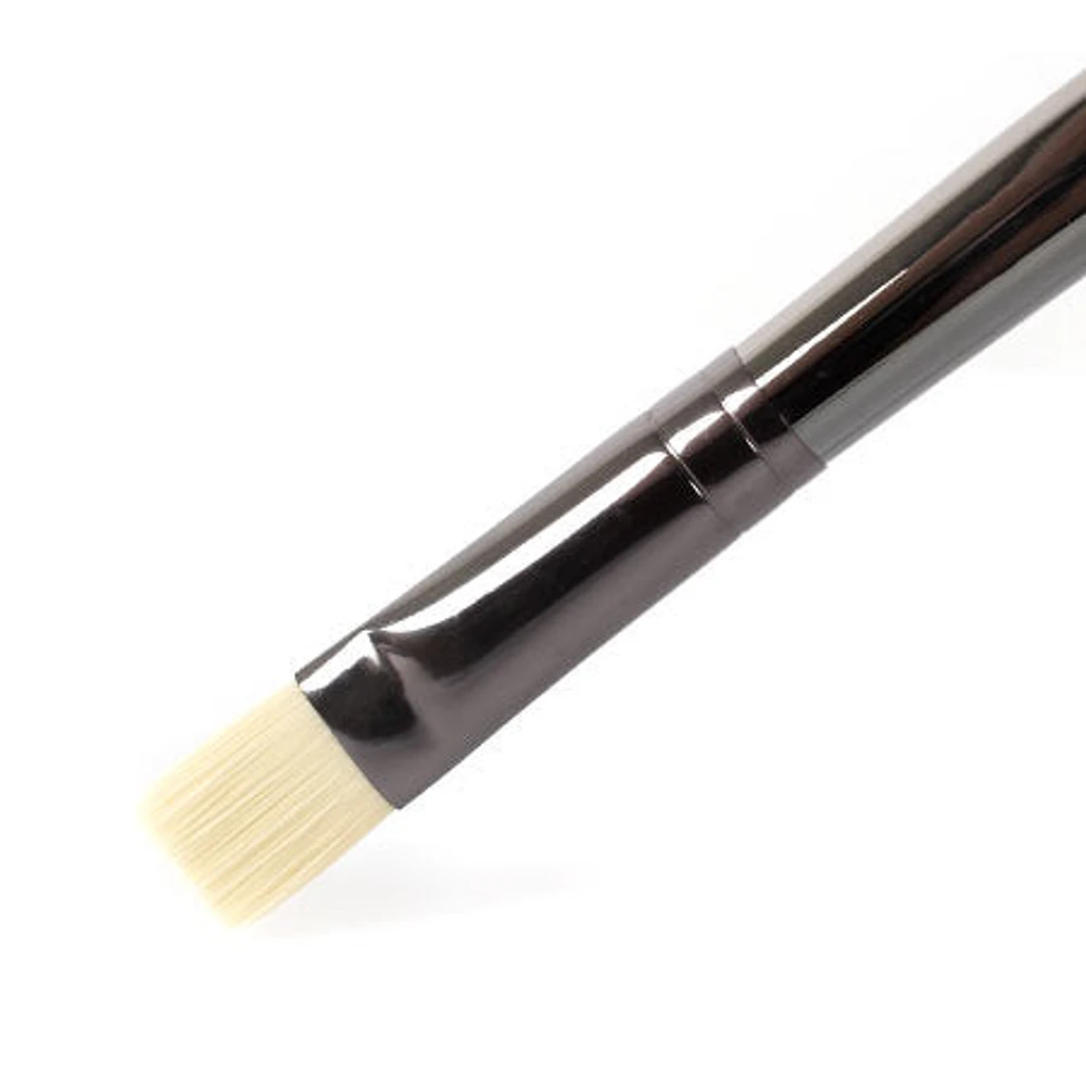 Long handled short flat paintbrush, series 33