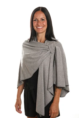 Châle long en tricot torsad