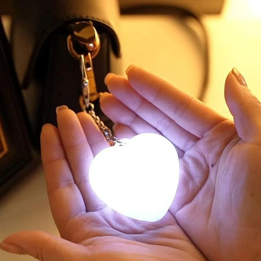 BagGlo Heart-Shaped Automatic LED Purse Light Keychain