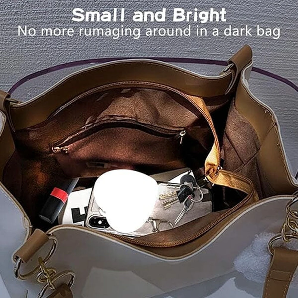 BagGlo Heart-Shaped Automatic LED Purse Light Keychain