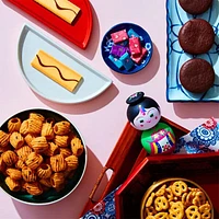 Universal Yums Snack Box: South Korea Candy Shoppe (6 Pieces)