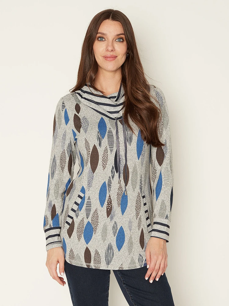 Semi-fitted knit tunic