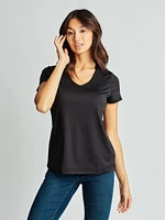 Short-sleeve semi-fitted t-shirt