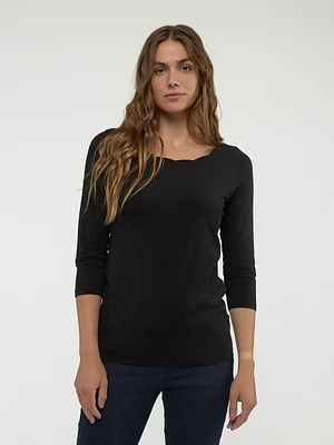 3/4-sleeve semi-fitted t-shirt