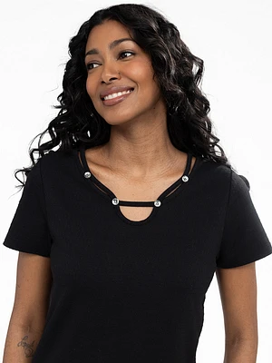Short-sleeve semi-fitted t-shirt