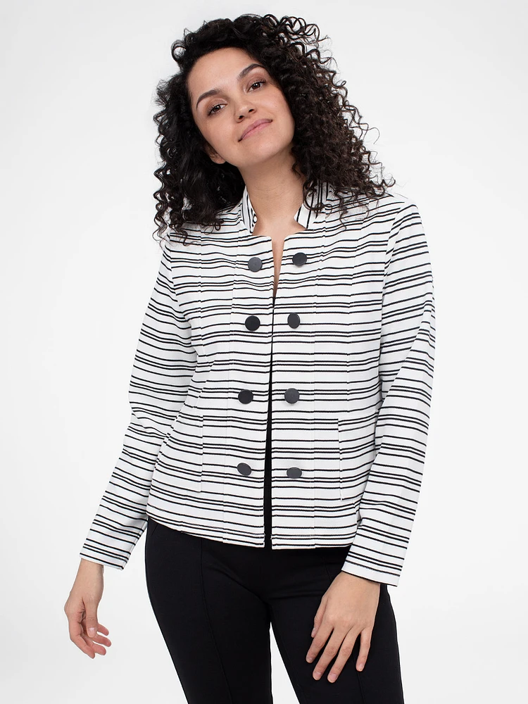 Semi-fitted knit vest